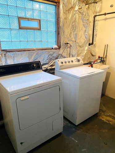 11435 Harvard Ave, Chicago IL 60628-7218 exterior