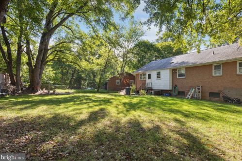 1701 Franwall Ave, Silver Spring MD 20902-2919 exterior