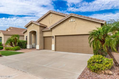 6114 Teresa Dr, Chandler, AZ 85249-4887