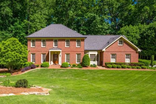 600 Bittersweet Trl, Atlanta, GA 30350-4703