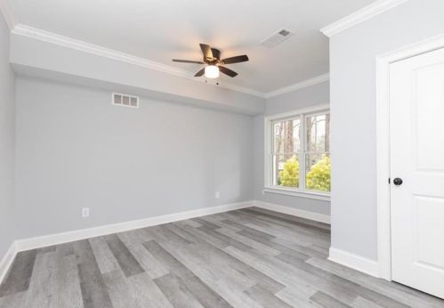 4101 Brookview Dr, Atlanta GA 30339-4605 exterior