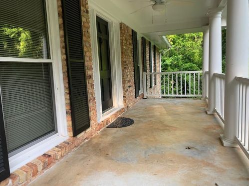 455 Grenock Cir, Atlanta, GA 30328-1305