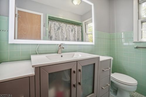 106 Timber Dr, Berkeley Heights NJ  07922-1755 exterior