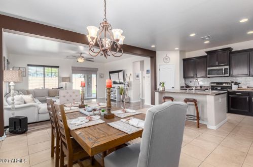 900 Harrison St, Chandler AZ 85225-6752 exterior