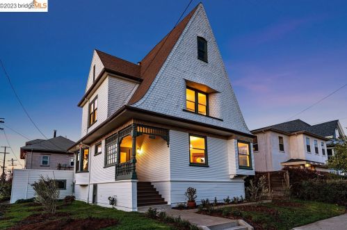 1601 62nd St, Berkeley, CA 94703-2603