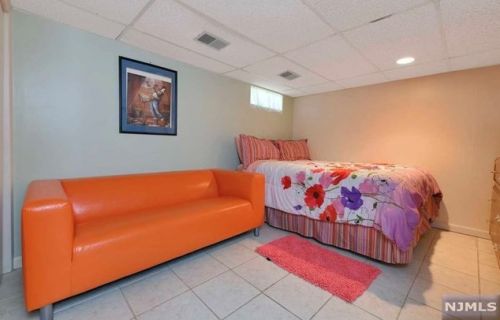 546 Anderson Ave, Closter NJ  07624-3220 exterior