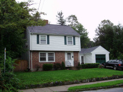 516 Grove St, Newton, MA 02462-1411