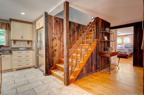 325 Hl Rd, Torrington CT 06790-5834 exterior