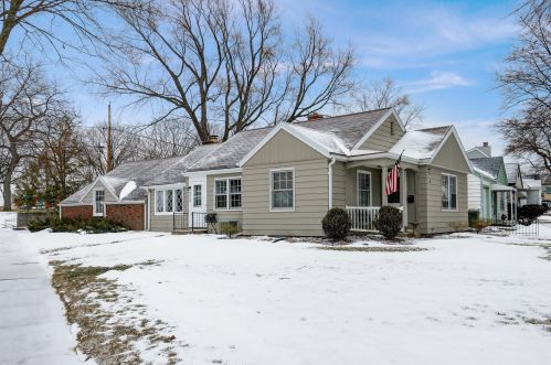 3028 53rd St, Milwaukee, WI 53210-1617