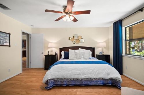 8709 Collingwood Dr, Austin TX 78748-5204 exterior