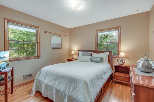 2414 Elm Dr, Saint Paul MN 55124-9305 exterior