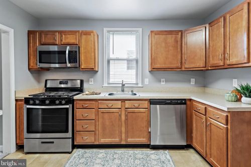 621 Hollywood Ave, Silver Spring MD 20904-3036 exterior