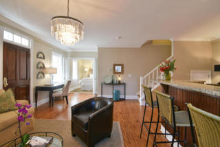 79 Society St, Charleston SC  29401-1475 exterior