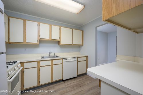 1508 Dahlia Ct, Jackson Twp, NJ 08527-4132