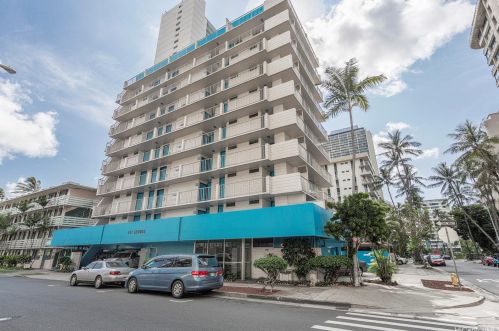 441 Lewers St, Honolulu HI 96815-2446 exterior