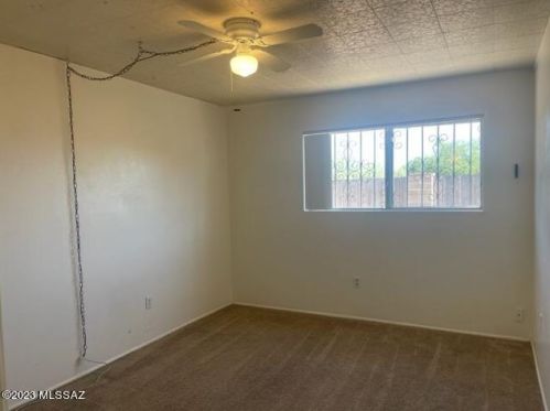 801 Camino Seco, Tucson AZ 85710-1707 exterior