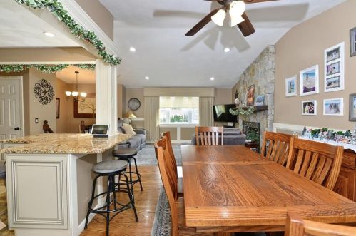 9 Ferncrest Dr, Providence RI 02919-3503 exterior