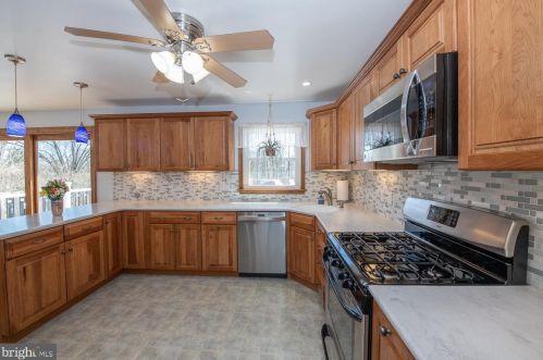 232 Barren Rd, Media PA 19063-4506 exterior