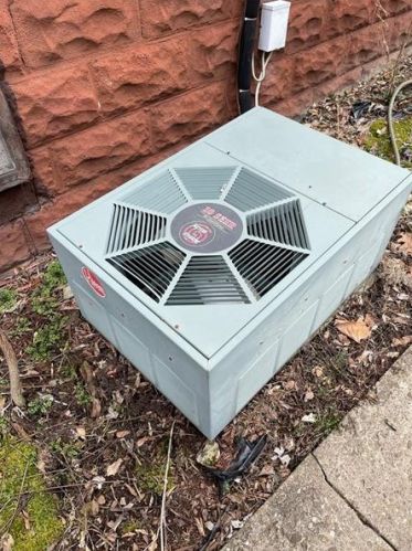 10060 Grandview Ave, Pittsburgh PA 15237-2253 exterior