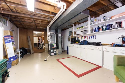 127 Melody Ave, Kalamazoo MI 49002-6219 exterior