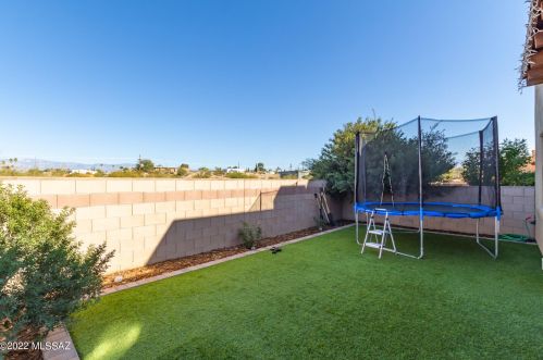 8770 Perry Park Cir, Tucson AZ  85730-1302 exterior
