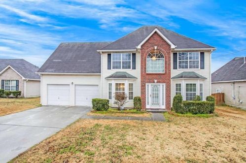 6162 Lamp Post Pl, Atlanta, GA 30349-8818