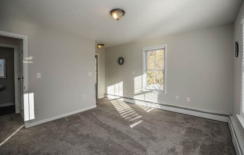 16 Livermore St, Wilton NH 03086-5502 exterior