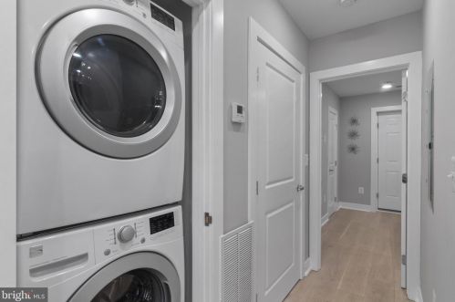 711 S St, Washington DC  20001 exterior