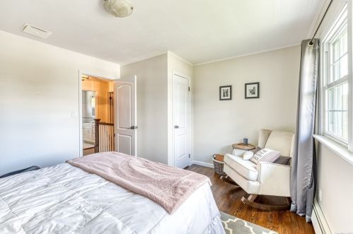 180 Cockonoe Ave, Babylon NY 11702-1904 exterior