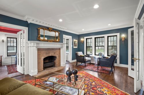 3472 Hackett Ave, Milwaukee WI  53211-2945 exterior