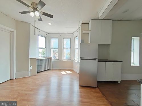 1422 Diamond St, Philadelphia PA 19122-1721 exterior