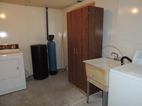 5592 124th Ave, Fennville MI 49408-9428 exterior