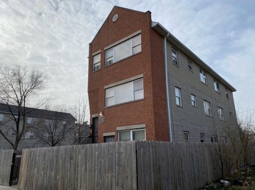 1456 Avers Ave, Chicago IL 60618-1902 exterior