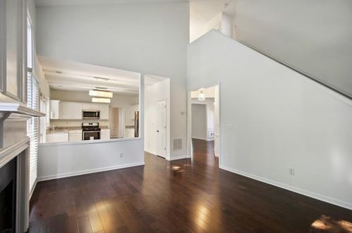 6410 Barwick Ln, Duluth GA 30097-7170 exterior