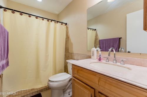 3401 Crocus Dr, Phoenix AZ 85032-5419 exterior