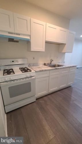 2253 16th St, Philadelphia PA  19132-4419 exterior