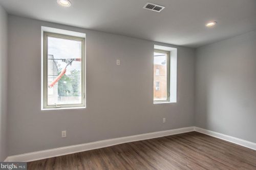 2037 Lawrence St, Philadelphia PA 19120-1828 exterior