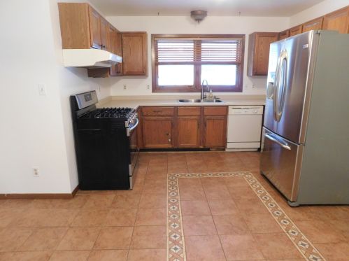 8642 68, Milwaukee WI 53223-2723 exterior