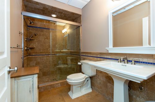 1 Park Rdg Ct, Chester NJ 07930-3016 exterior