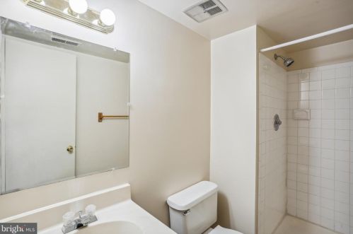 15901 Indian Hills Ter, Rockville MD 20855-2626 exterior