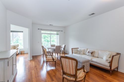 309 Cleveland Ln, Rockaway, NJ 07866-5802