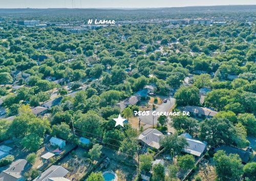 7503 Carriage Dr, Austin TX exterior