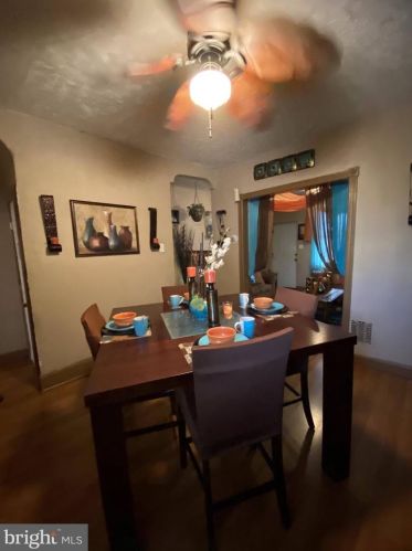 4107 Marshall St, Philadelphia PA 19140-2520 exterior