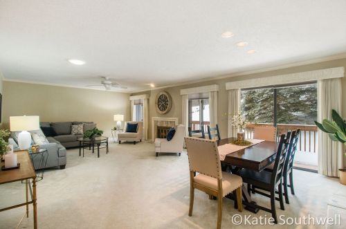 3646 Charlevoix Dr, Grand Rapids MI 49546-7061 exterior