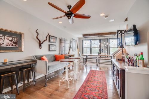 909 Montgomery, Alexandria VA 22314-1638 exterior