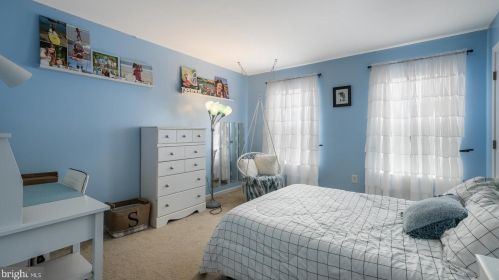 65 Plymouth Dr, Limerick PA 19468-2871 exterior