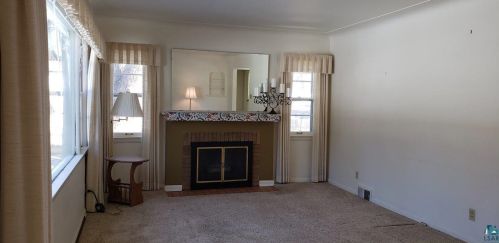 5230 Avondale St, Duluth, MN 55804-1310