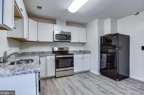 1811 Westwind Way, Mc Lean VA 22102-1611 exterior