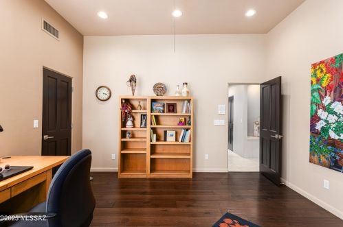 6185 Avenida De Chaparron, Tucson AZ  85750-1244 exterior