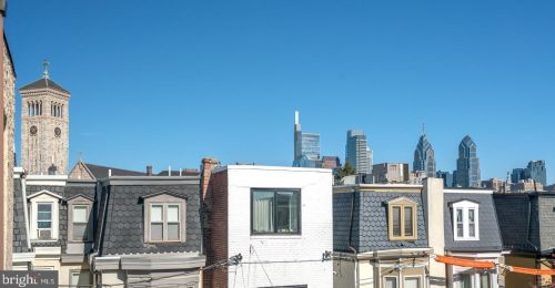 2333 Catharine St, Philadelphia PA 19143-2710 exterior